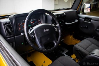 Jeep Wrangler RUBICON TJ 4.0 V6 AT 130kw - 12
