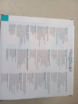 Masážní přístroj Vibrosculpt na ruce, nohy, hýždě - 12