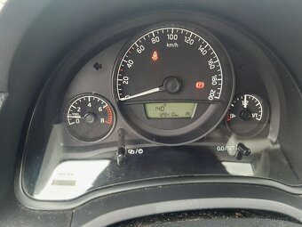 Škoda Citigo 1.0 44KW serviska 2x klíč - 12