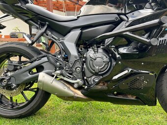 Yamaha r7 - 12