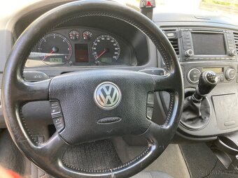Volkswagen MULTIVAN T5 - 12