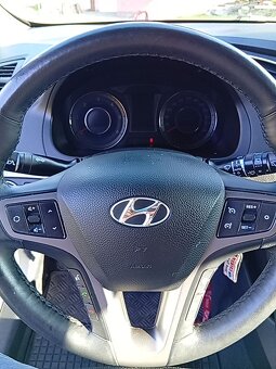 Prodám Hyundai i40 combi, 1.7 CRDi  104 kW, rok  2017 - 12