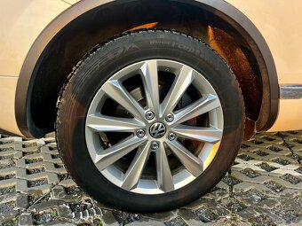 Touareg 3.0 V6 180 kW Exclusive nezávislé topení, vzduch - 12