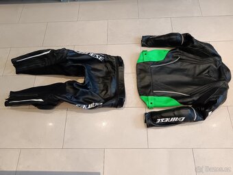 Dainese Racing-Pánská kožená moto kombinéza, dvoudílná - 12