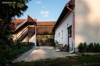 Dům s rodinným kempem - 12