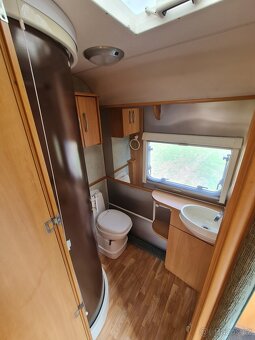 Karavan,Swift Celeste 15/2 délka 6,40m ,rok 2005 - 12