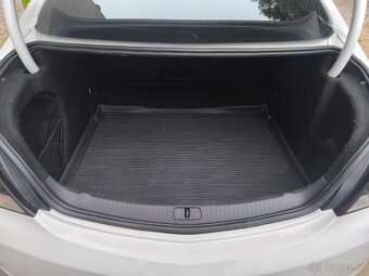 Opel Insignia sedan 1.6i turbo 132kw - 12