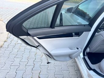 MERCEDES BENZ TŘÍDY C, 2.2CDI 125kw,ELEGANCE,NAVI,2009 - 12