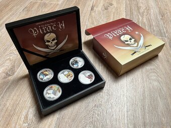 Kolekce 5 stříbrných 1 Oz mincí Golden Age of Piracy (proof) - 12