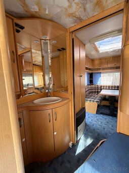 Prodám karavan hobby De luxe 460 - 12
