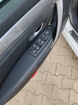Renault Laguna combi 2.0i 16v - 12