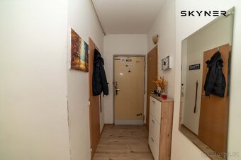 Pronájem bytu 2+1 s balkonem v atraktivní lokalitě Severní T - 12
