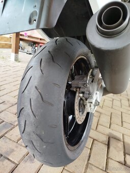 Honda CBR 900rr sc28 rv 93 - 12
