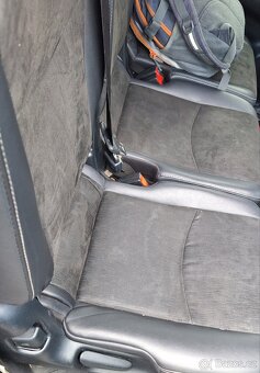 TOYOTA  PRIUS + - 12