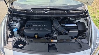 Kia carens 1.7 crdi 85kw - 12