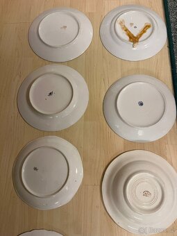 Různé staré talíře na výstavu nebo doplnění setu - 12
