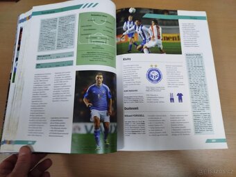 Futbalový atlas sveta--2015--Truchlik Ivan-- počet strán 144 - 12