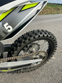 ZUUMAV 250 - 12