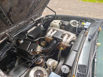 Bmw E30 316i coupe - 12