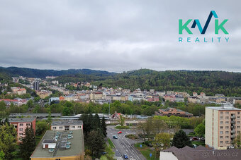 Prodej bytu 3+1, 68 m2, Krušnohorská, Karlovy Vary - 12