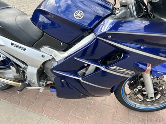 Yamaha FJR 1300 2005 - 12