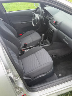 Škoda Octavia 1.9TDI 96KW 1 majitel,tazne,klima aut.COC list - 12
