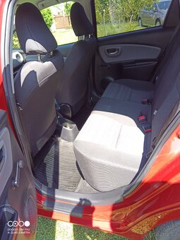 TOYOTA YARIS 1,3 - 12