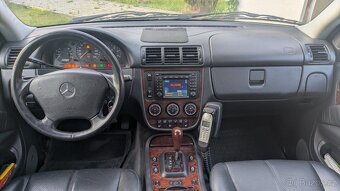 Mercedes ML 400CDi, V8 - 12
