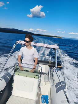 Prodám motorový RIB člun 40HP - 12