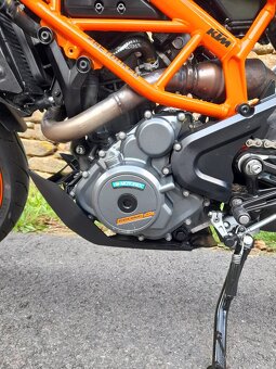 KTM 390 Duke - 12