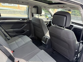 VW Passat Variant 2.0 TSI 140kW DSG ACC 5/2022 151 200 km - 12