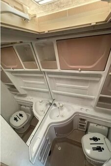 Fiat Ducato Hobby, Tažné , velká francouzská postel - 12