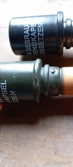 Replika - dřevěné granaáty. - 12