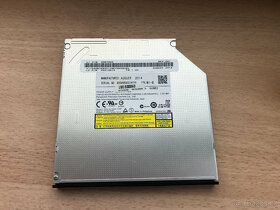 Výkonný notebook Lenovo (i7, Windows 11, 16GB RAM, 3x HDD) - 12