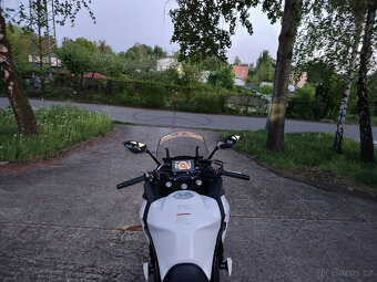 CFMOTO 650GT Premium, najeto 4 tkm, záruka - 12