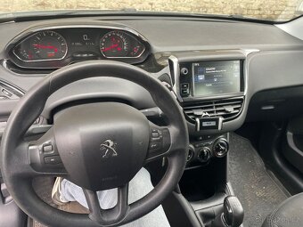 Peugeot 208 1.0i, r.2015, klima - 12
