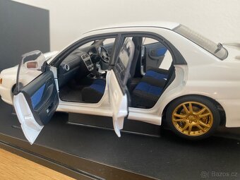 Subaru Impreza WRX STI (2001) 1:18 AUTOart - 12