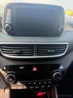 Hyundai Tucson 1,6 T-GDI 1.majitel AUTOMAT - 12