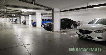 Pronájem slunného bytu 3+kk, 83 m s balkonem, garáží a komor - 12