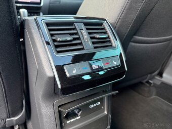 ŠKODA SUPERB SCOUT 4x4 2.0TDI 147 KW WEBASTO TAŽNÉ m2023 - 12