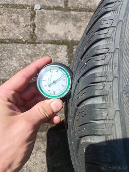 473. Originál kola Ford  R15 s TPMS ventilky - 12