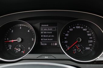 Volkswagen Passat Variant 2.0 TDI Highline DSG - 12