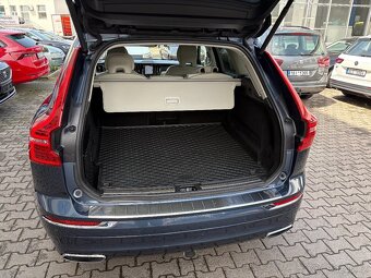 Volvo XC60 B4 140kW Inscription 4x4 AUT. Int. dětské sedačky - 12