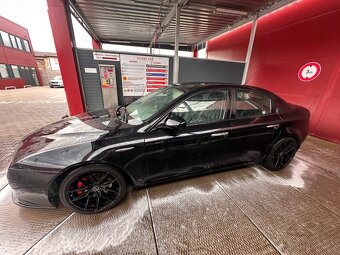 Alfa Romeo 159 2.2jts - 12