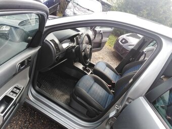 VW POL0 1,4-16V TOUR KLIMATR. , TEMPOMAT, ŠÍBR - 12