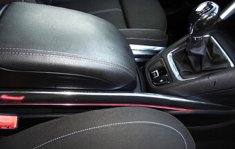 OPEL ZAFIRA C 2.0 121KW,r.2014,187732km servisní kniha - 12