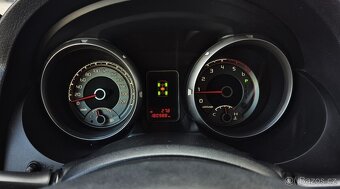 MITSUBISHI PAJERO 3.2DiD 140KW 2016 1.MAJITEL XENON-7 MÍST - 12