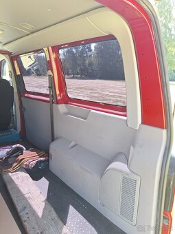 Volkswagen Transporter T6 2.0 TDI - 12