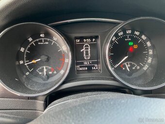 ŠKODA SUPERB II SEDAN 1.8TFSI 118KW DSG 2014 - 12