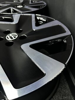 Alu VW 5x112 20” ID Buzz - 12